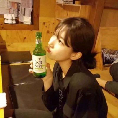 社会的头像 最近很火比较社会头像女