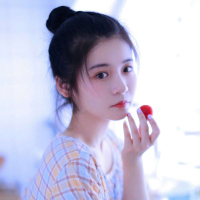 丸子头少女同一人多张头像 甜美闺蜜头像12人10人8人