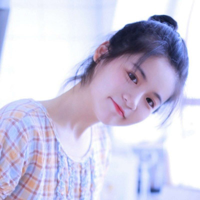 丸子头少女同一人多张头像 甜美闺蜜头像12人10人8人