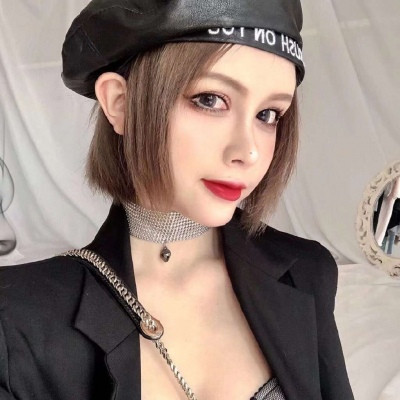 韩版短发女生头像高冷图片