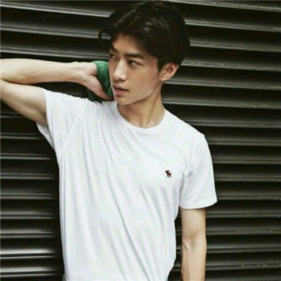 土豪霸气头像男生带字图片