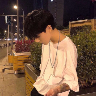 土豪霸气头像男生带字图片