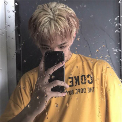 微信霸气动画简单头像男生背影图片