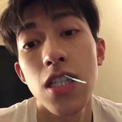 微信霸气动画简单头像男生背影图片