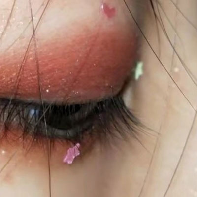 眼睛头像女只要眼睛