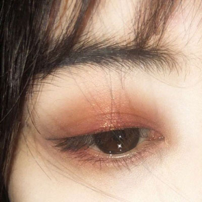眼睛头像女只要眼睛