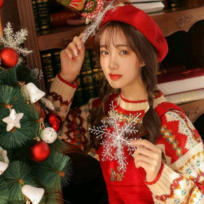qq动态头像女生黑白图片