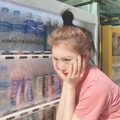 黑暗系头像闺蜜高冷两张 真人堕落丧系女生头像
