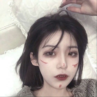 酷一点的头像 比较炫酷霸气图片女生头像