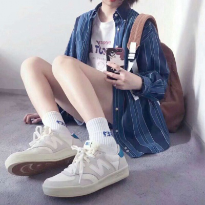 细腿小姐姐头像 女生撩人的姿势图片