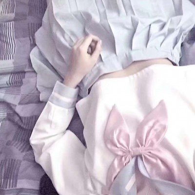 细腿小姐姐头像 女生撩人的姿势图片