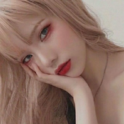 网图女生头像霸气拽 好看的网图女高冷范