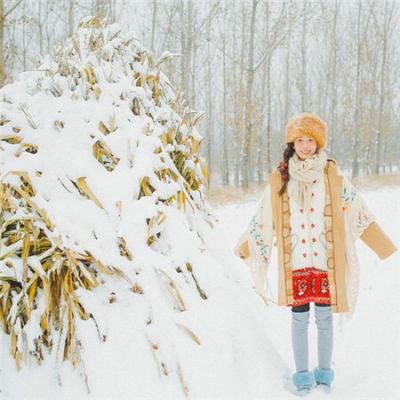 冬天唯美女生头像 冬天下雪漂亮女孩头像图片