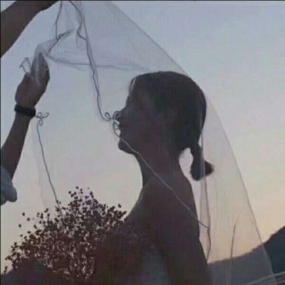 婚纱情侣头像双人一对 真人穿婚纱的高清情头一左一右