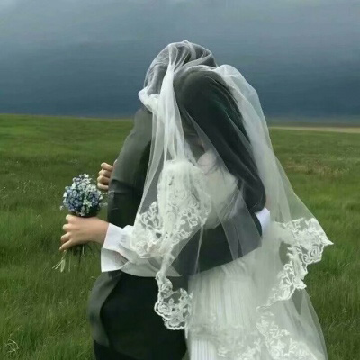 婚纱情侣头像双人一对 真人穿婚纱的高清情头一左一右
