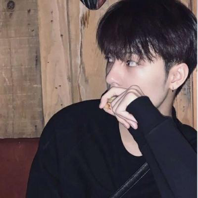 酷酷的男生头像2020 好看的男人头像大全