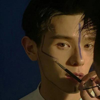 孤独的头像男生图片 高清男生头像伤感孤单