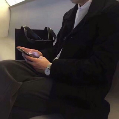 下半身西装头像男 真实绅士老男人气质头像