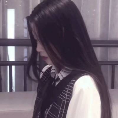 伤心的头像女生图片 伤心难过的微信头像