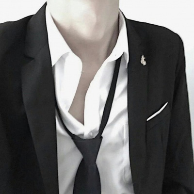 正装头像男生图片 高清好看的半身绅士西服男生头像