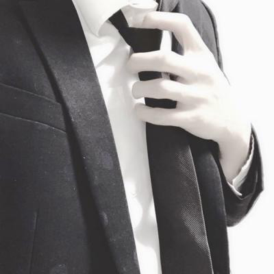 正装头像男生图片 高清好看的半身绅士西服男生头像