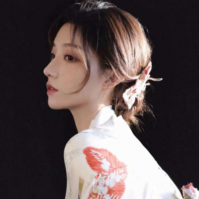 4人闺蜜头像霸气 四张一人一张校园风姐妹头像