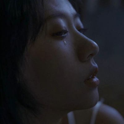 原宿风暗黑系女生头像 韩版超好看女生00后头像