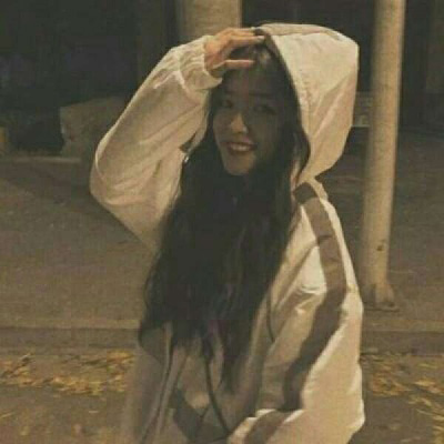 原宿风暗黑系女生头像 韩版超好看女生00后头像