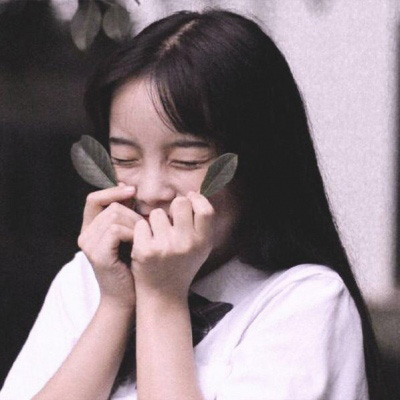 网图女生头像高清 好看的网络图片女生微信头像
