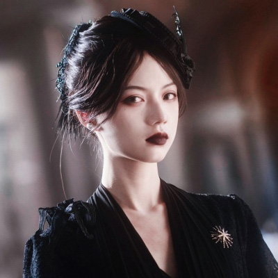 网图女生头像高清 好看的网络图片女生微信头像