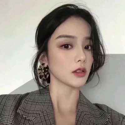 好看的女头像 高清霸气真人女头像