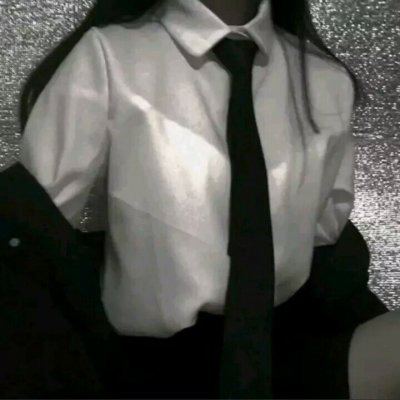 职业装女头像 高清好看的美女职业装头像