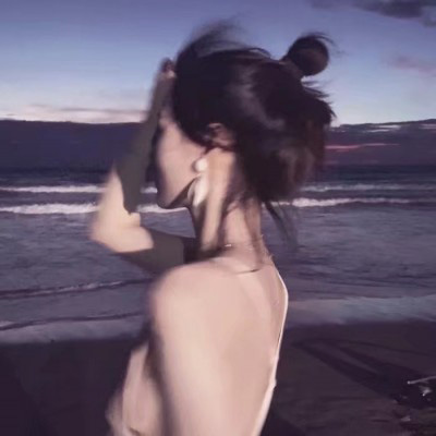 闺蜜头像背影两张霸气 唯美清晰闺蜜头像一左一右