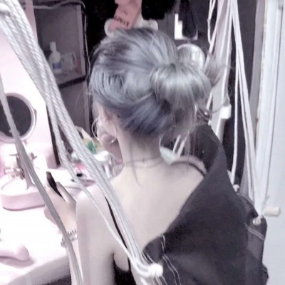 闺蜜头像背影两张霸气 唯美清晰闺蜜头像一左一右