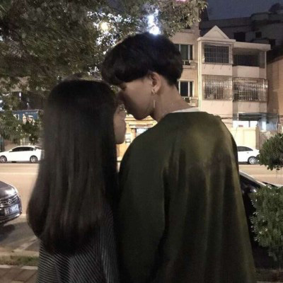 三人情侣头像共三张 三角恋情侣头像三张同时用的