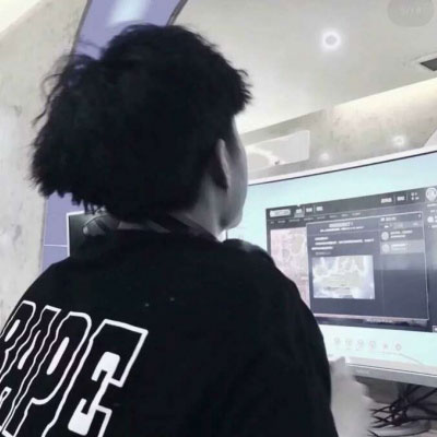 男生侧脸头像 真实好看小哥哥照片头像