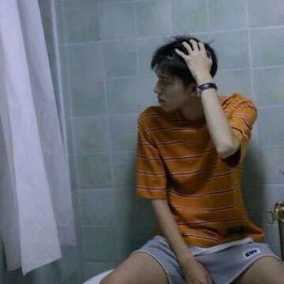 男生侧脸头像 真实好看小哥哥照片头像