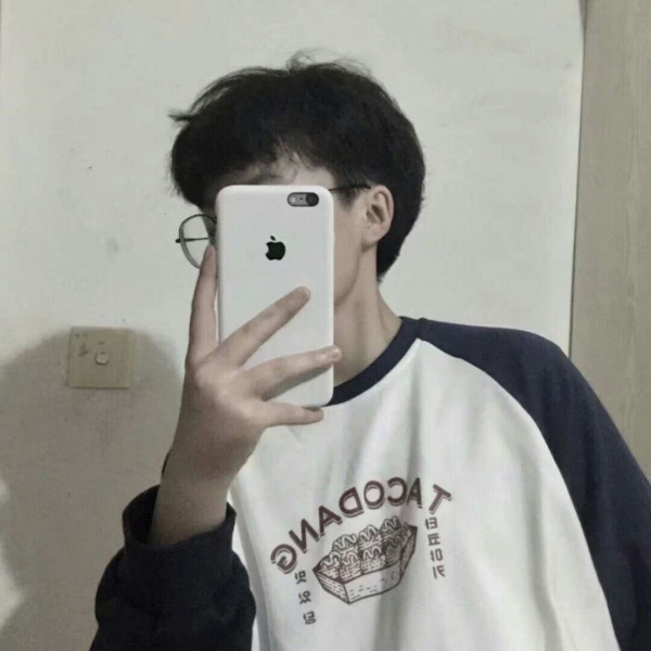 男生闺蜜头像两人霸气 手机控男闺蜜头像一对两张