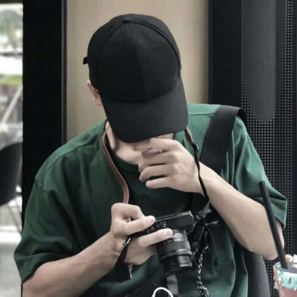 男生闺蜜头像 一左一右真人双人兄弟头像
