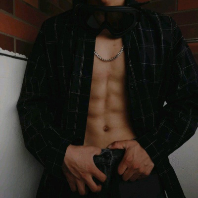 肌肉头像 男生半身控