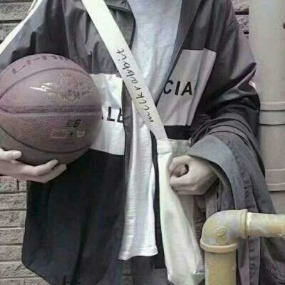 篮球头像男生霸气图片 爱打篮球的男生头像