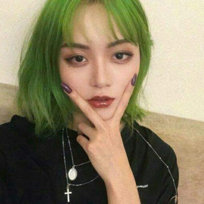 绿色头像潮女霸气 抖音上很火的绿色潮图