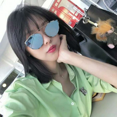 绿色头像潮女霸气 抖音上很火的绿色潮图