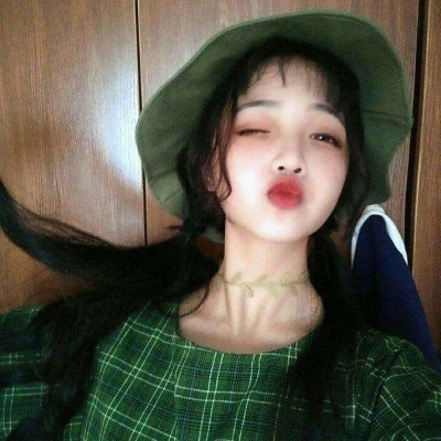 绿色头像潮女霸气 抖音上很火的绿色潮图