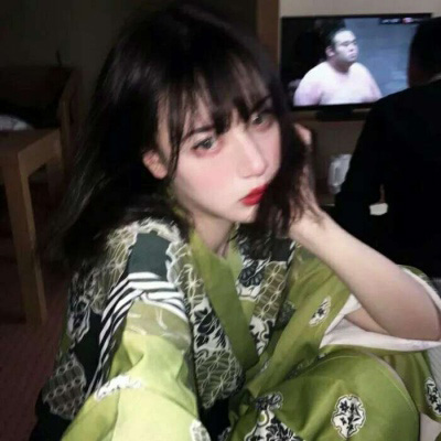 绿色头像潮女霸气 抖音上很火的绿色潮图