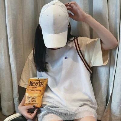 女生黑化头像 女生真人霸气超拽黑白图片