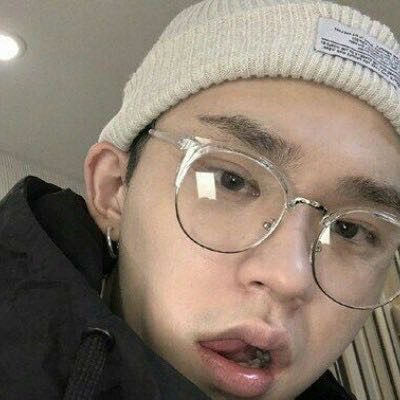 眼镜男头像 高冷真人微信头像男戴眼镜帅气图片