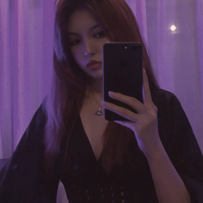 紫色头像女 好看的真人唯美女头像图片