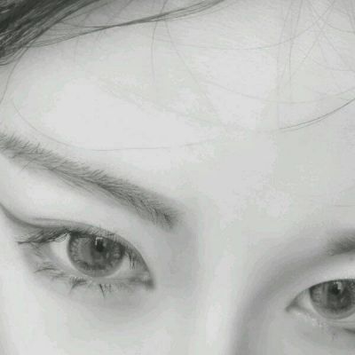黑白照片头像 悲伤女生黑白图片