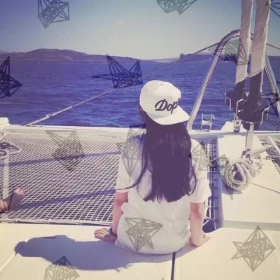 qq透明头像图片大全 最近流行女生专用透明头像